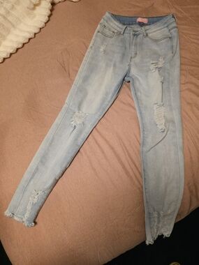 BAMBOO Light Wash Distressed Skinny Jeans